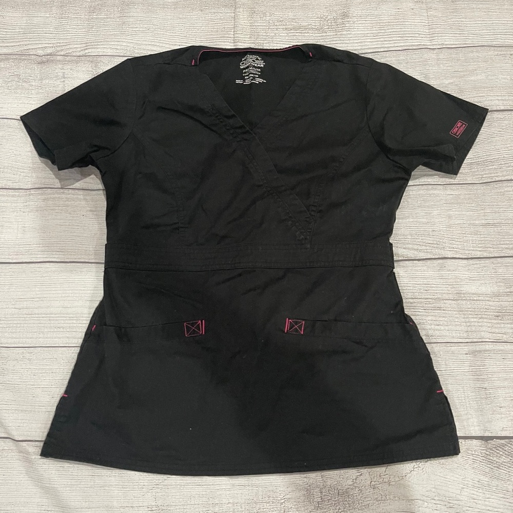 Cherokee Workwear Women’s Scrub Top Black XS